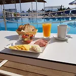 Ammos Aparthotel 4*
