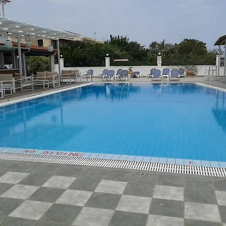 Ammos 4*
