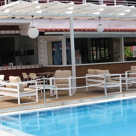 Ammos Aparthotel 4*