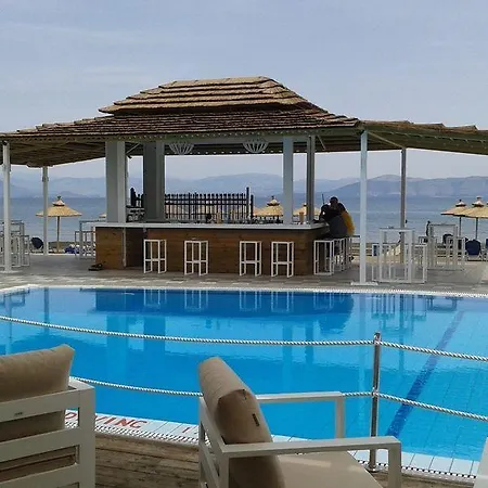 Ammos Lägenhetshotell 4*