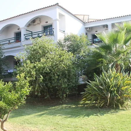 Ammos Apartmanhotel 2*